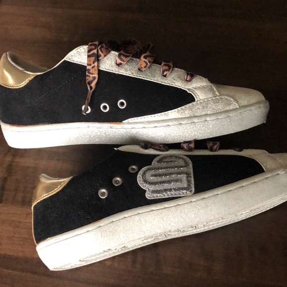 New Justice Sport Kids Sneakers Size 5 Youth - Picture 3 of 10